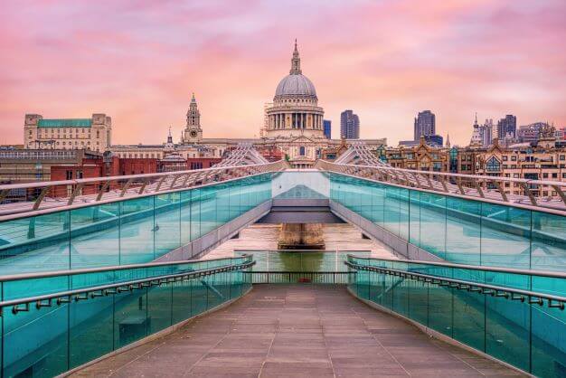 Millennium bridge and St Pauls Cathedral