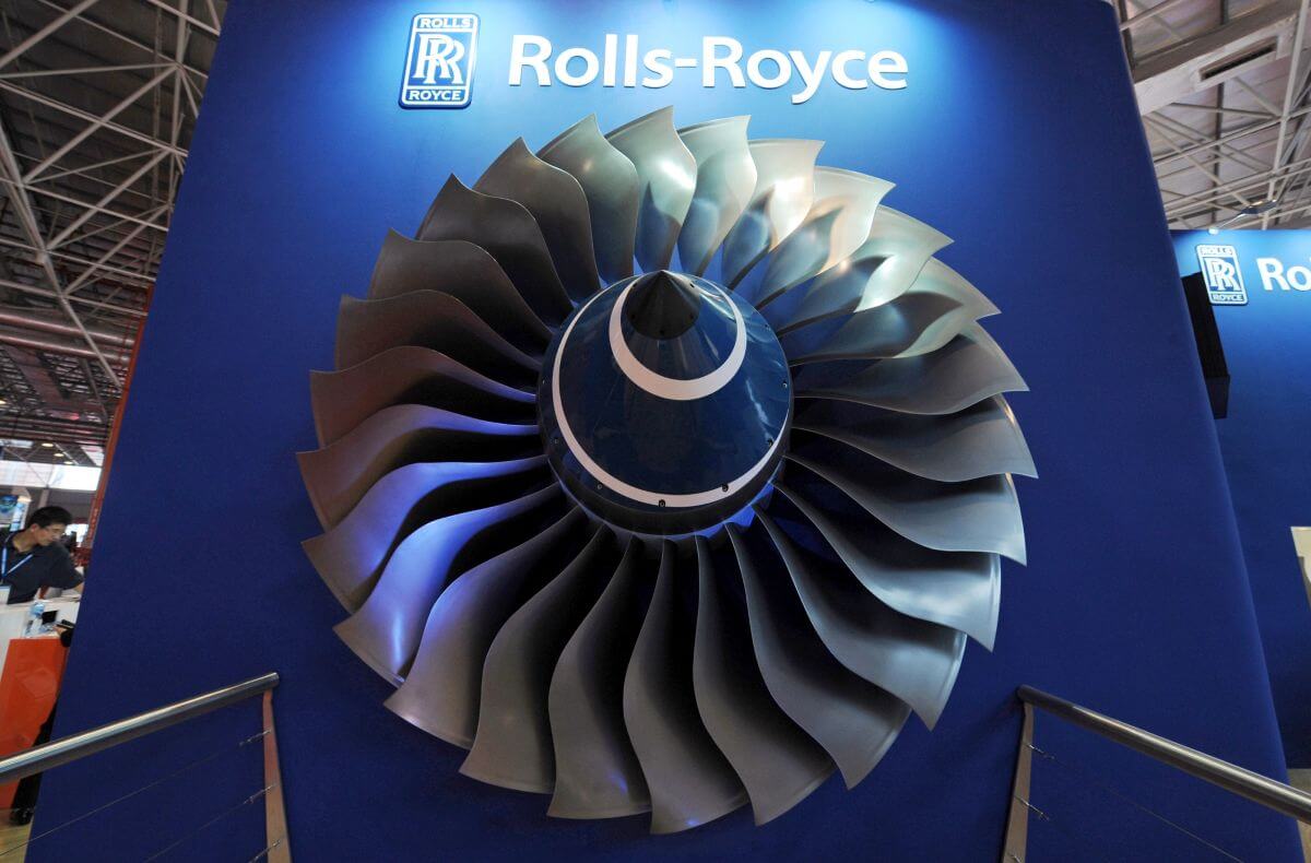 How Do Companies Ensure Product Reliability in High-Stakes Industries? 3 rolls royce jet engine