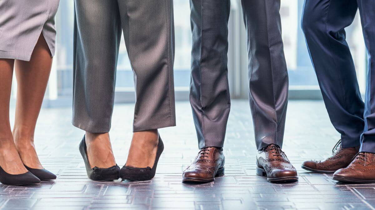 standing meeting in the office