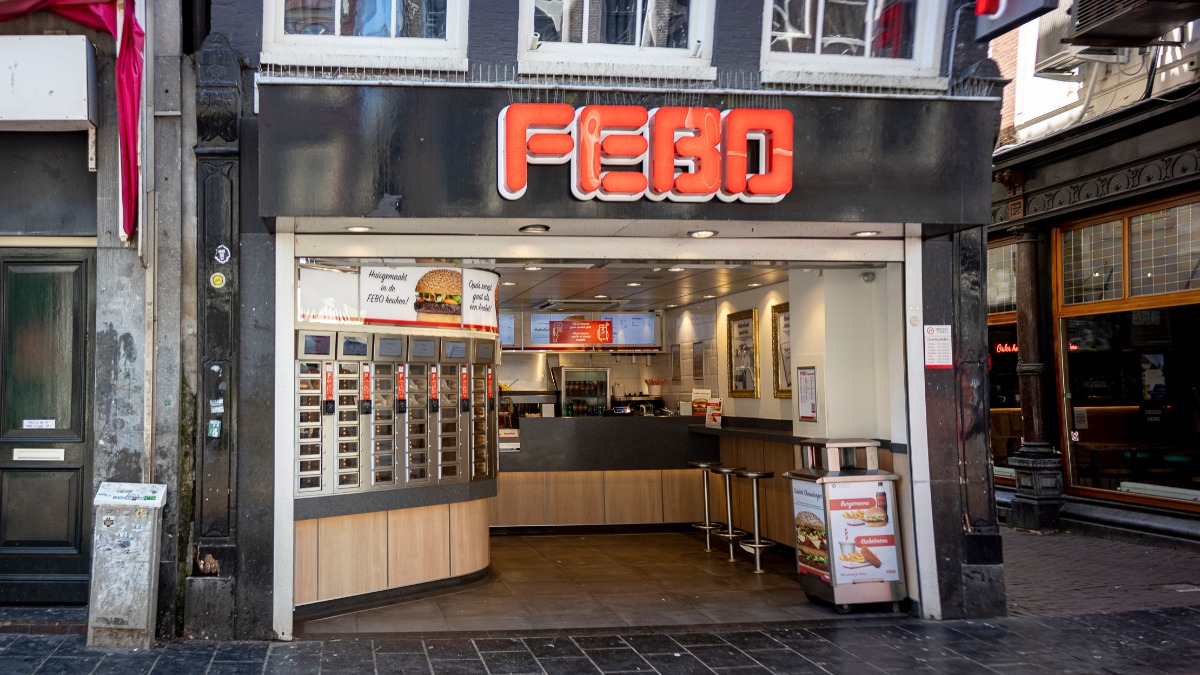 Amsterdam: where to eat on a festive weekend from London 2 febo in Amsterdam